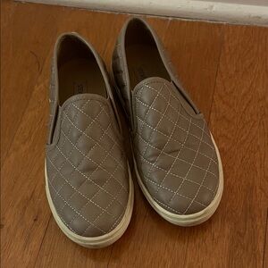 Steve Madden Quilted Brown Slip-On Shoes